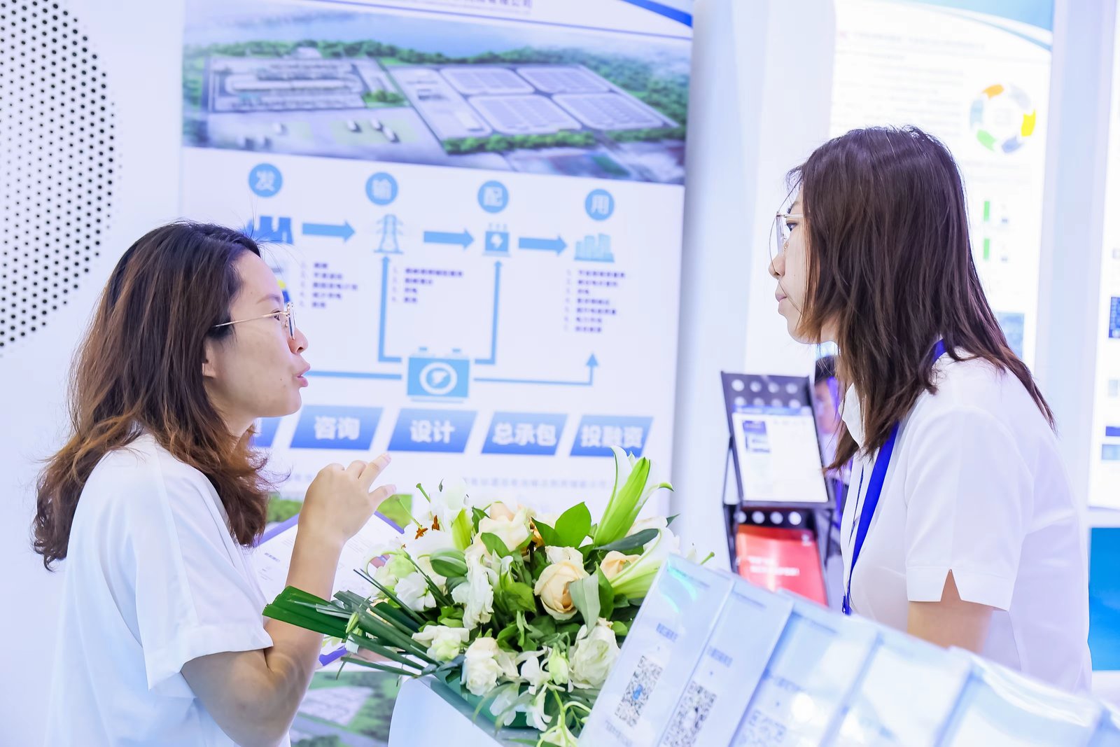 南网储能公司精彩亮相2025国际数字能源展